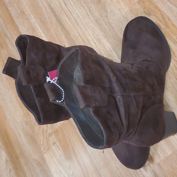 Wanted - Picture 2 of 4